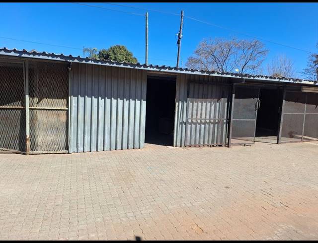 M² RETAIL FOR SALE IN HELIKON PARK